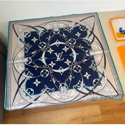 New Arrivals High quality Louis Vuitton Silk Scarf in 206713