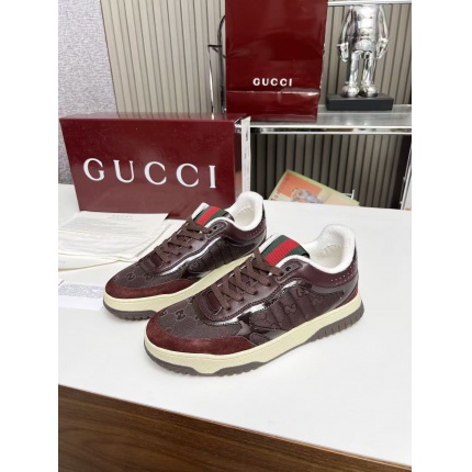 Gucci Sneakers For Men in 206750
