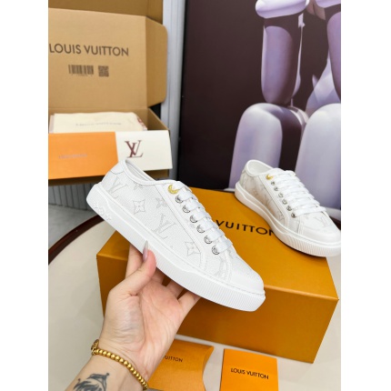 Louis Vuitton Sneakers for women in 206766