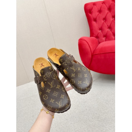 Louis Vuitton Loafers For Women in 206770