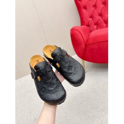 Louis Vuitton Loafers For Women in 206771