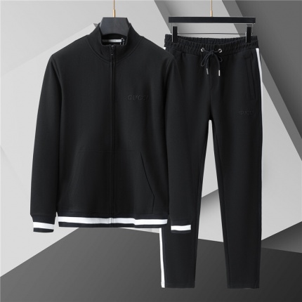 Gucci Tracksuits for Men in 206803