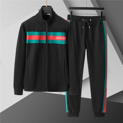 Gucci Tracksuits for Men in 206804