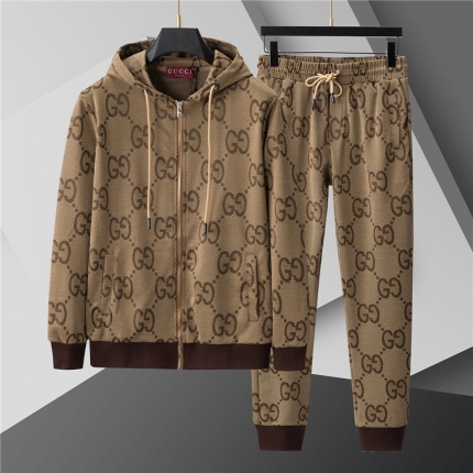 Gucci Tracksuits for Men in 206806