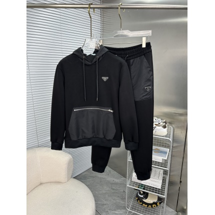 New Arrivals Prada Tracksuits For Men in 206834
