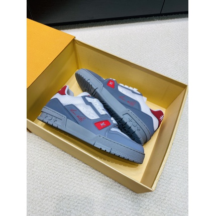 Top quality Louis Vuitton Trainer Sneakers in 206847
