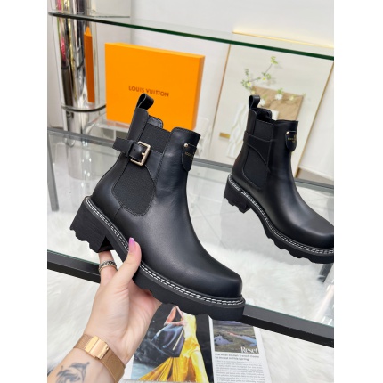 Louis Vuitton Boots For Women in 206956