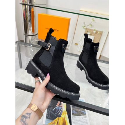 Louis Vuitton Boots For Women in 206958