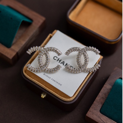 New Arrivals Chanel Earrings in 207000