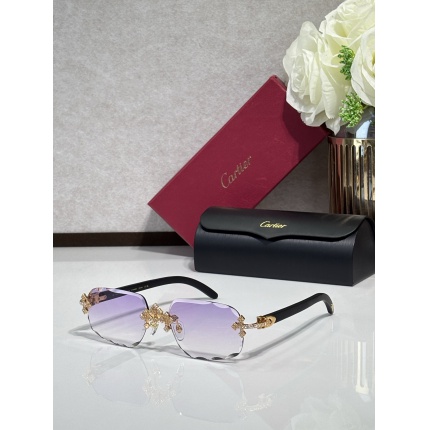 Cartier AAA Quality Sunglasses in 207135