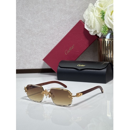 Cartier AAA Quality Sunglasses in 207136