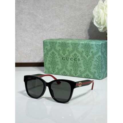 Gucci AAA Quality Sunglasses in 207206