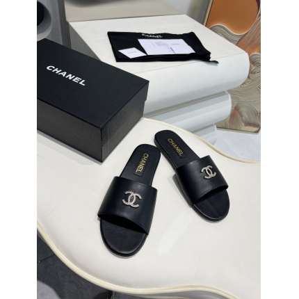 New Arrivals Chanel Slippers For Women CC slides For Women in 207241