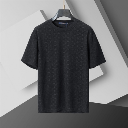 Louis Vuitton T-Shirts for Men in 207424