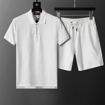 Gucci Short Tracksuits For Men in 207432