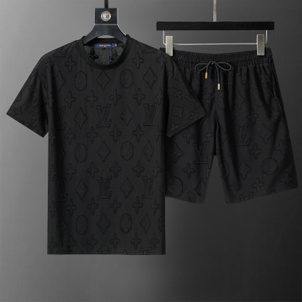 Louis Vuitton Short Tracksuits For Men in 207443