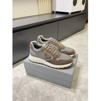 Prada Sneakers For Men in 207458