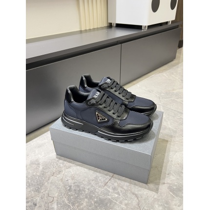 Prada Sneakers For Men in 207461
