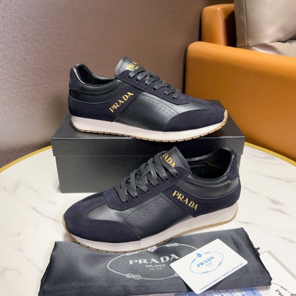 Prada Sneakers For Men in 207470