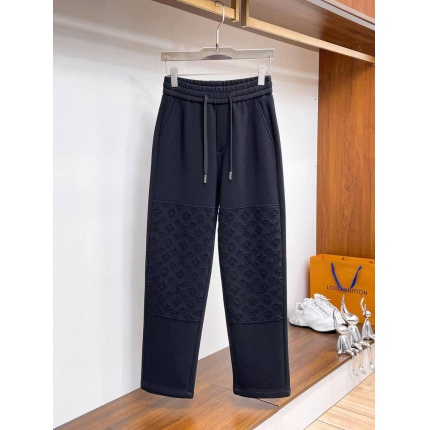 New Arrivals Louis Vuitton Pants For Men in 207555