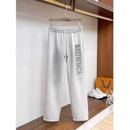 New Arrivals Balenciaga Pants For Men in 207562