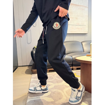 New Arrivals Moncler Pants For Men in 207572
