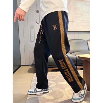 New Arrivals Louis Vuitton Pants For Men in 207573