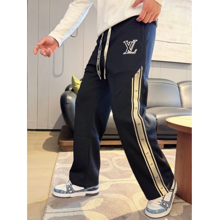 New Arrivals Louis Vuitton Pants For Men in 207574