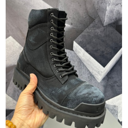 New Arrivals Balenciaga Boots For Men in 207576