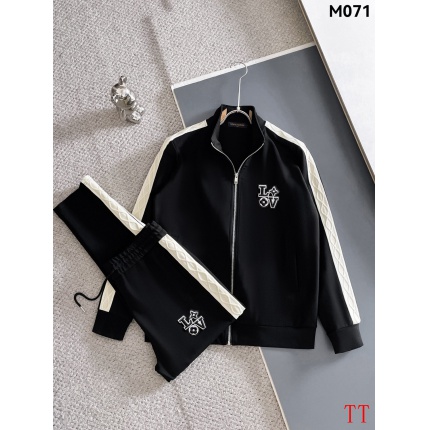New Arrivals Louis Vuitton Tracksuits For Men in 207584