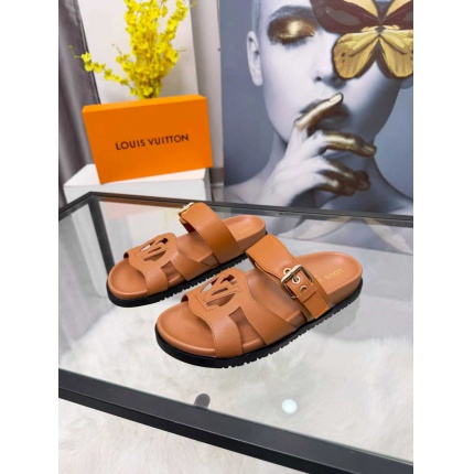 Louis Vuitton Slippers For Women in 207636