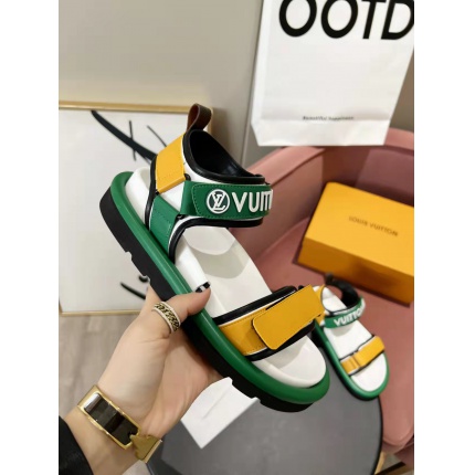 LV Sandals For Women in 207642