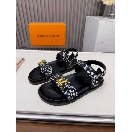 LV Sandals For Women in 207643
