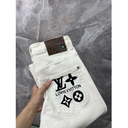 New Arrivals Louis Vuitton Jeans For Men in 207771