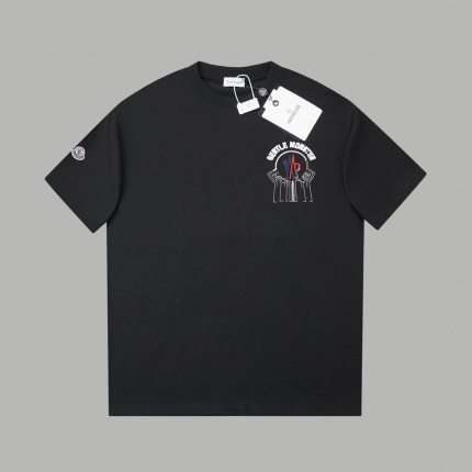 New Arrivals Moncler T-shirts For Men in 207807