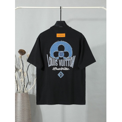 New Arrivals Louis Vuitton T-shirts For Men in 207835