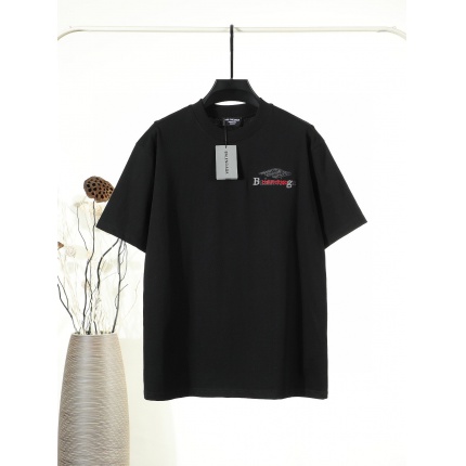 New Arrivals Balenciaga T-shirts For Men in 207850