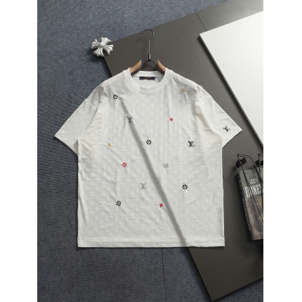 New Arrivals Louis Vuitton T-shirts For Men in 207864