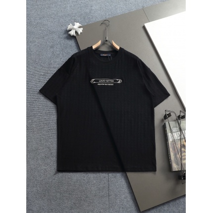 New Arrivals Louis Vuitton T-shirts For Men in 207867