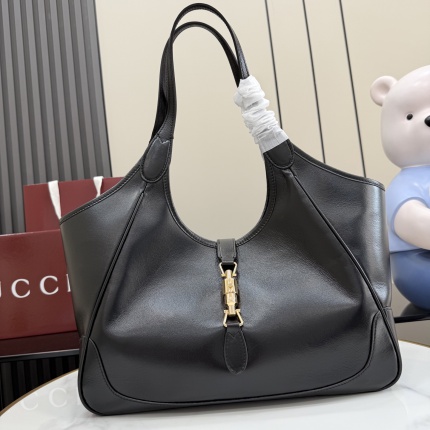 New Arrivals Gucci High quality Handbags in 207906