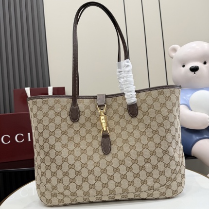 New Arrivals Gucci High quality Handbags in 207912