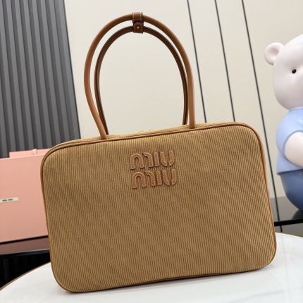 New Arrivals MiuMiu High quality handbags in 207920