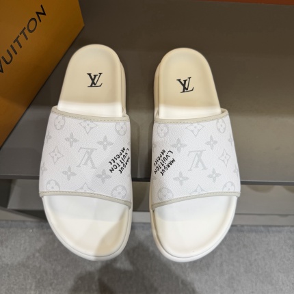 Cheap Louis Vuitton Slippers For Men in 207999, $55 USD- [IB207999] - Replica Louis Vuitton Slippers For Men