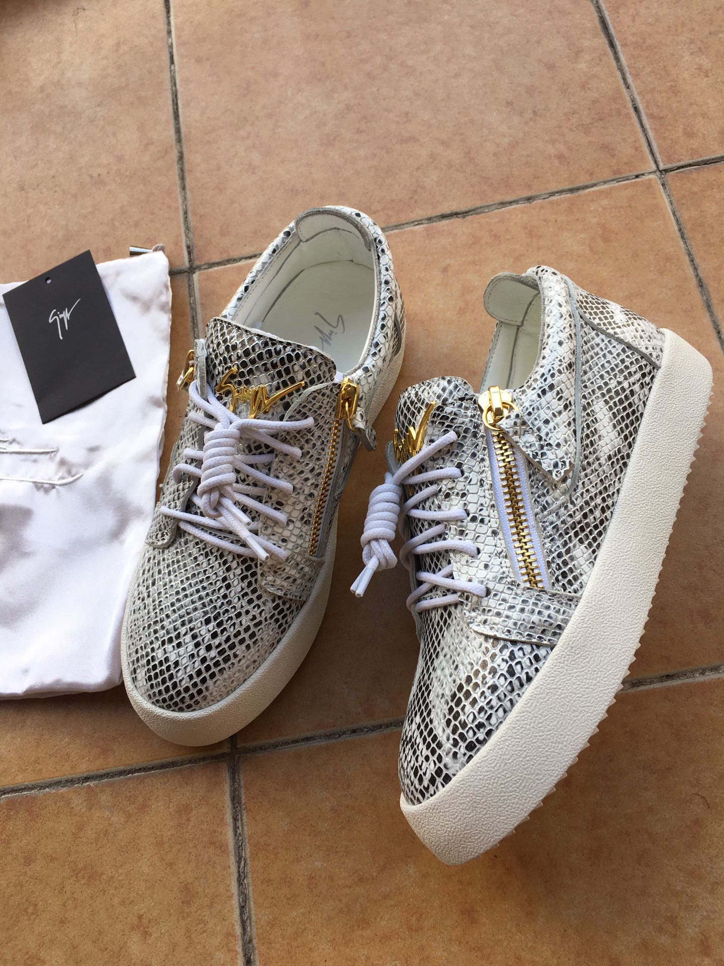 Cheap New Arrivals Giuseppe Zanot Sneakers Giuseppe Shoes For Men in 208106, $90 USD- [IB208106] - Replica Giuseppe Zanot Sneakers For Men