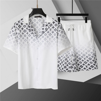 Louis Vuitton Short Tracksuits For Men in 208250