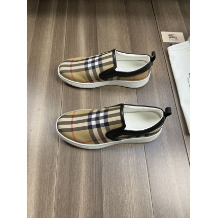 New Arrivals Burberry Casual Shoes For Men in 208458