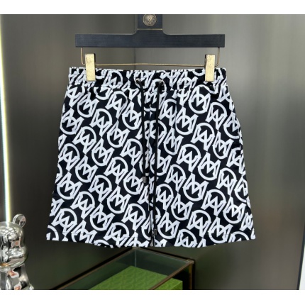 Moncler Shorts For Men in 208572