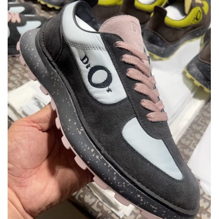 New Arrivals Dior Sneakers For Men in 208576