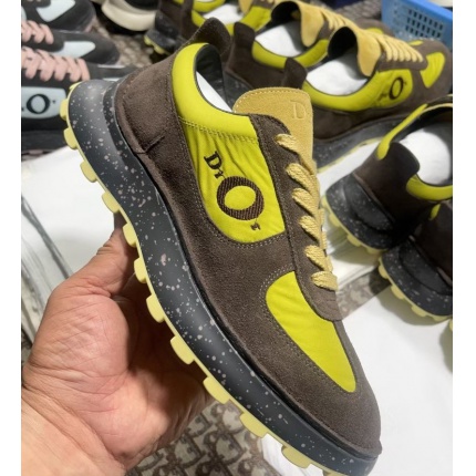 New Arrivals Dior Sneakers For Men in 208577
