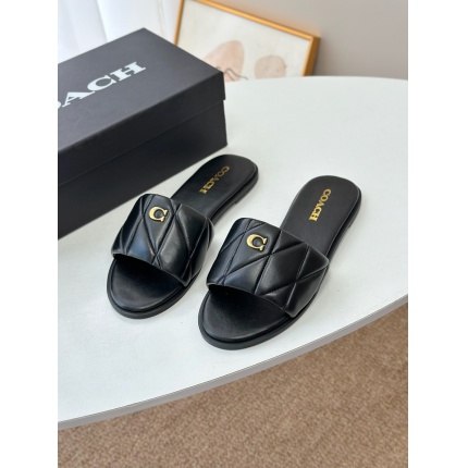 new Women Coach Slippers  size 35-40 in 208607
